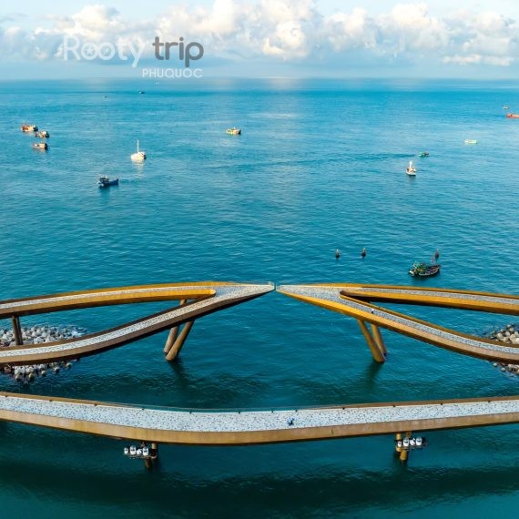 Explore Khem Beach, Sunset Town & Kiss of the Sea