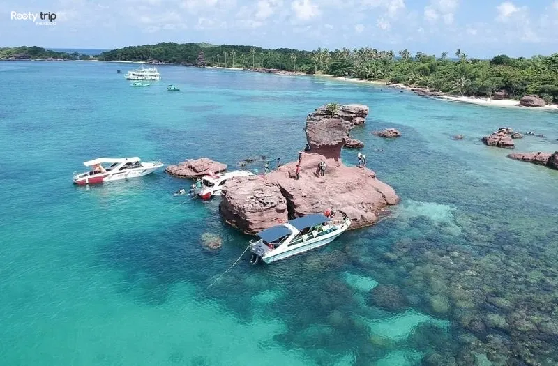 mong tay island