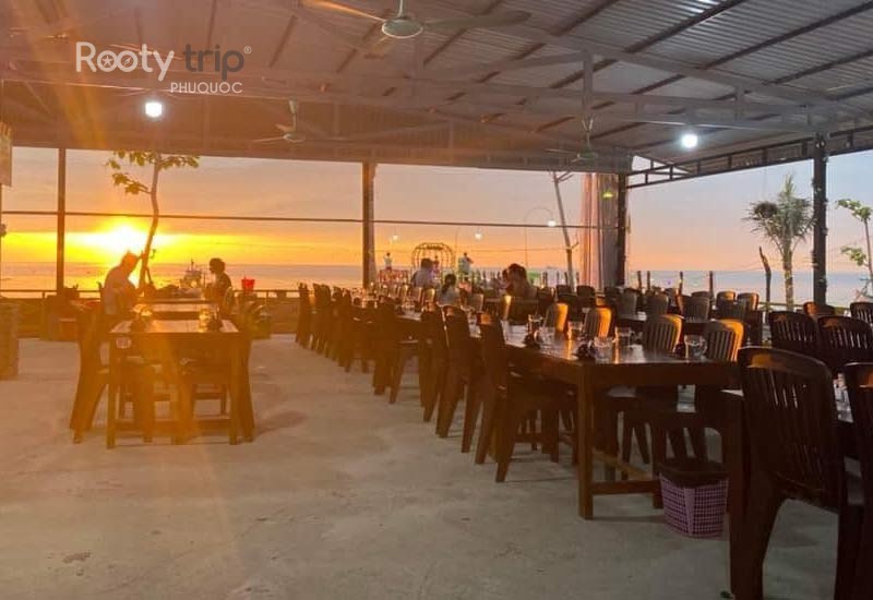keo thom floating restaurant