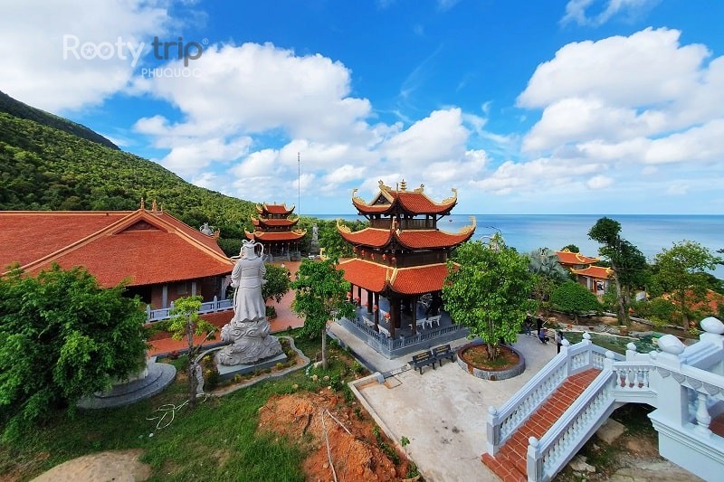 ho quoc pagoda phu quoc