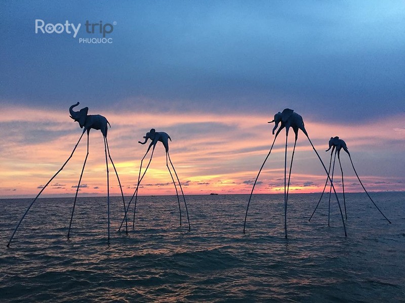 sunset sanato beach club phu quoc island
