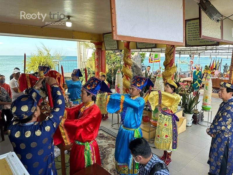 Dinh Cau Temple Phu Quoc