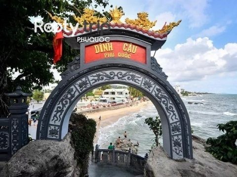 dinh cau temple phu quoc
