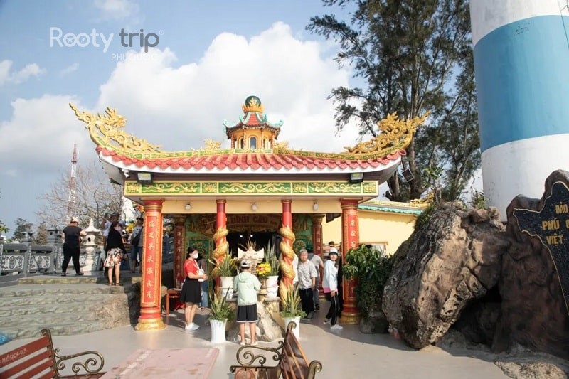 Architecture of Dinh Cau