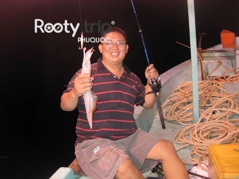 night squid fishing phu quoc
