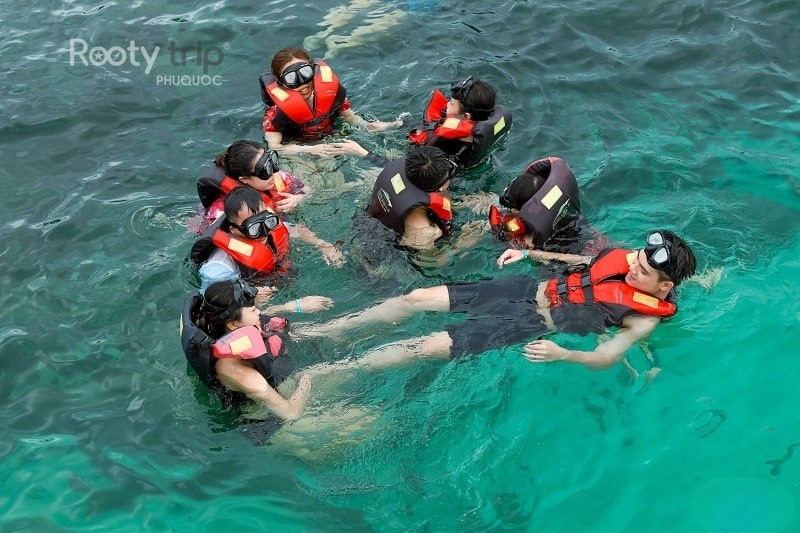 snorkeling services
