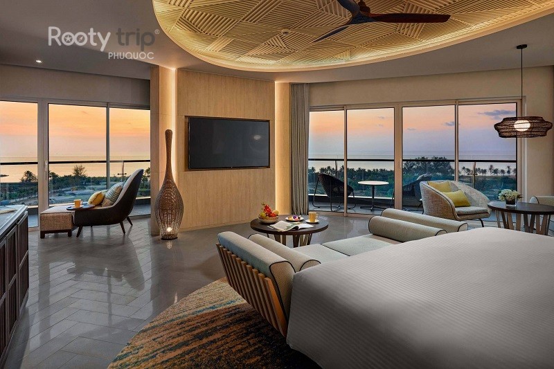 Hotels in Sunset Town