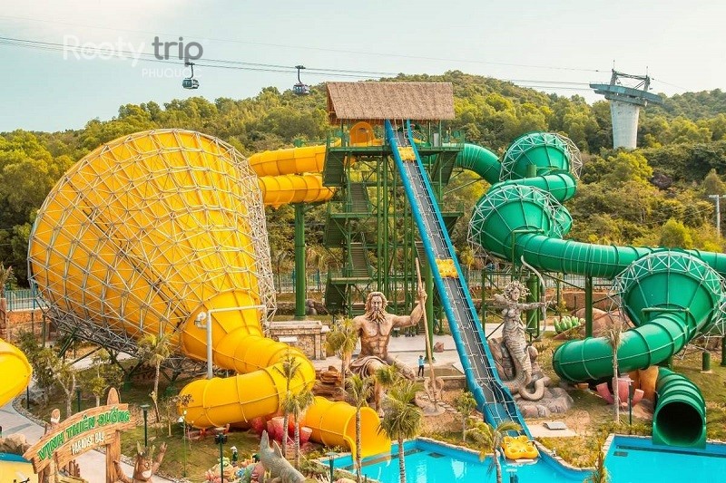 aquatopia water park phu quoc