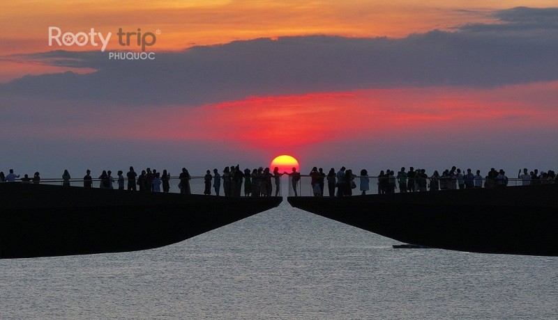 phu quoc kiss bridge