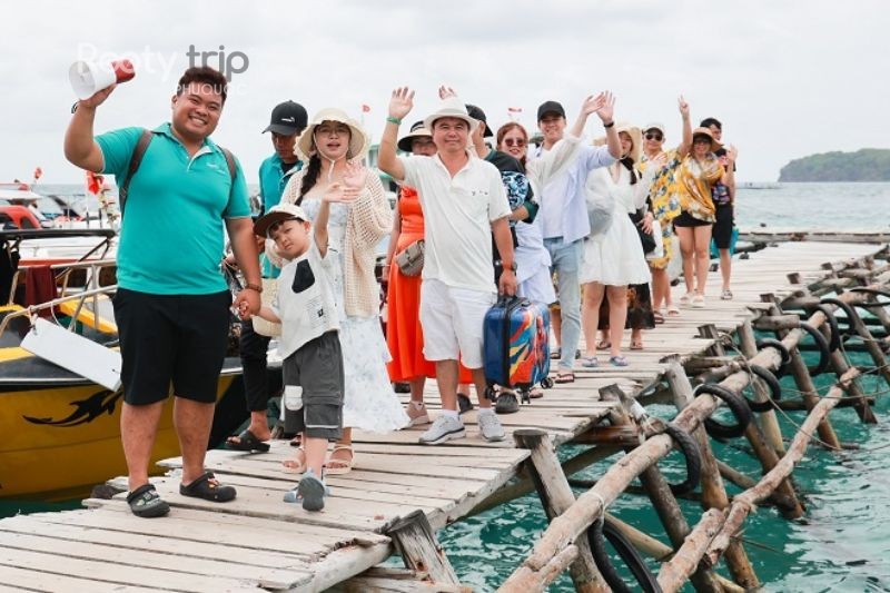book a check-in phu quoc tour with rooty trip