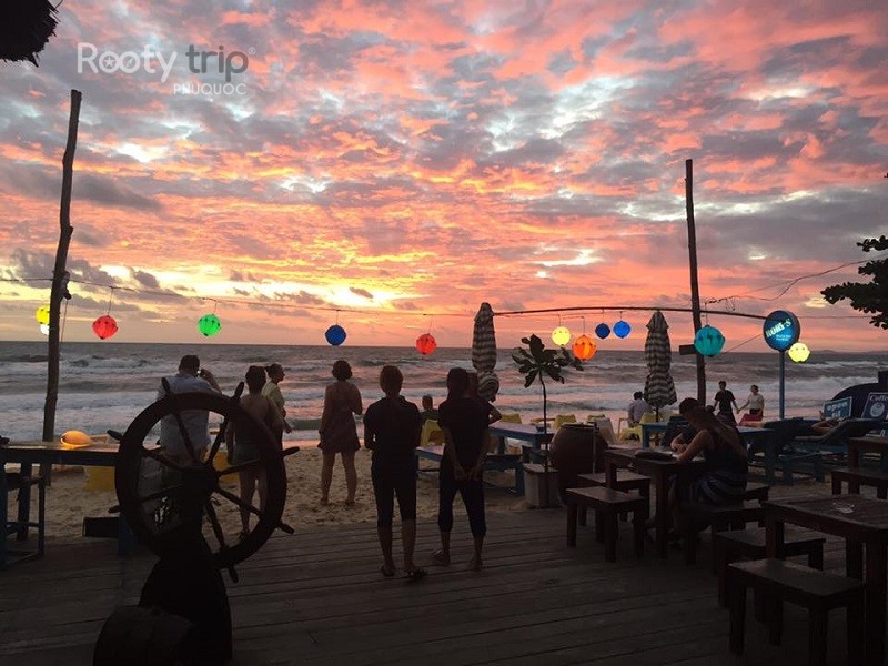 best sunset bars Phu Quoc