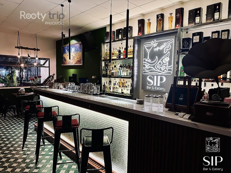 best rooftop bars Phu Quoc