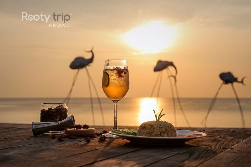 sunset sanato beach club