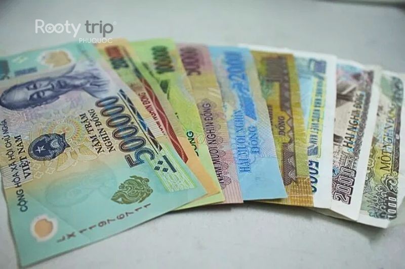 vietnamese currency for tourists vnd