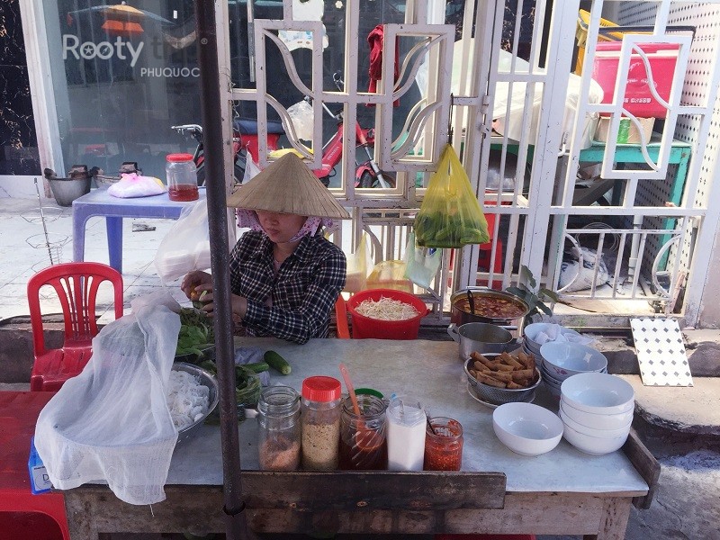 what is trumpet noodle soup Phu Quoc