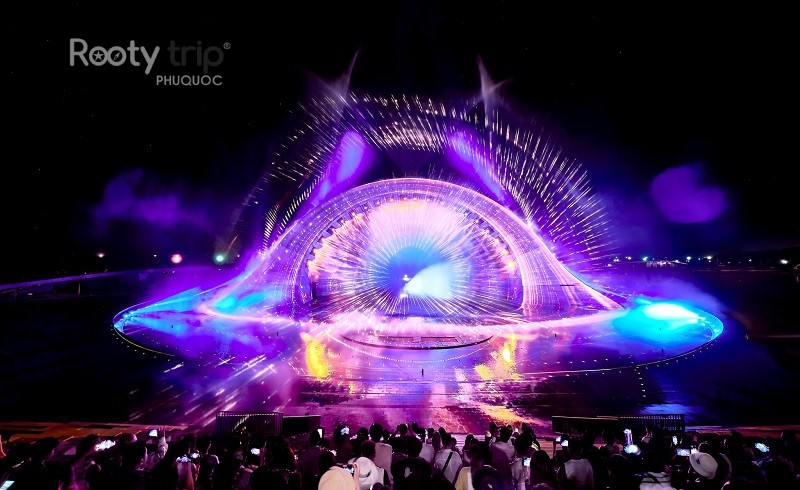 where to watch kiss of the sea show in phu quoc