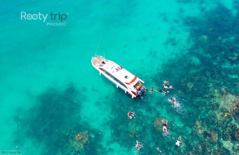 enjoy 3 islands by speedboat trip