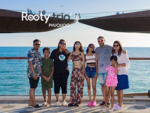 family moment at kiss bridge phu quo