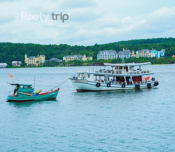 tau-go-tour-tau-go-phu-quoc Phu Quoc wooden boat tour